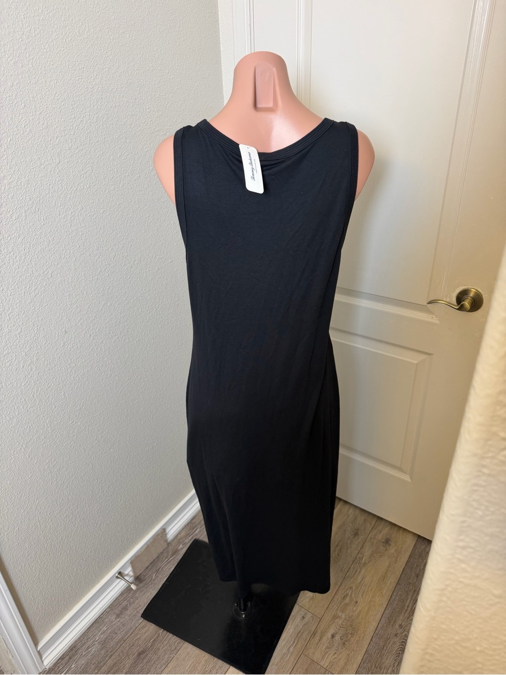 Tommy Bahama Black Sleeveless Scoop Neck Maxi Dress - Picture 3 of 5